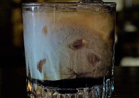 Classic Cocktails White Russian Bartending