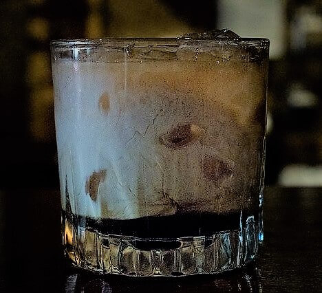 Classic Cocktails White Russian Bartending